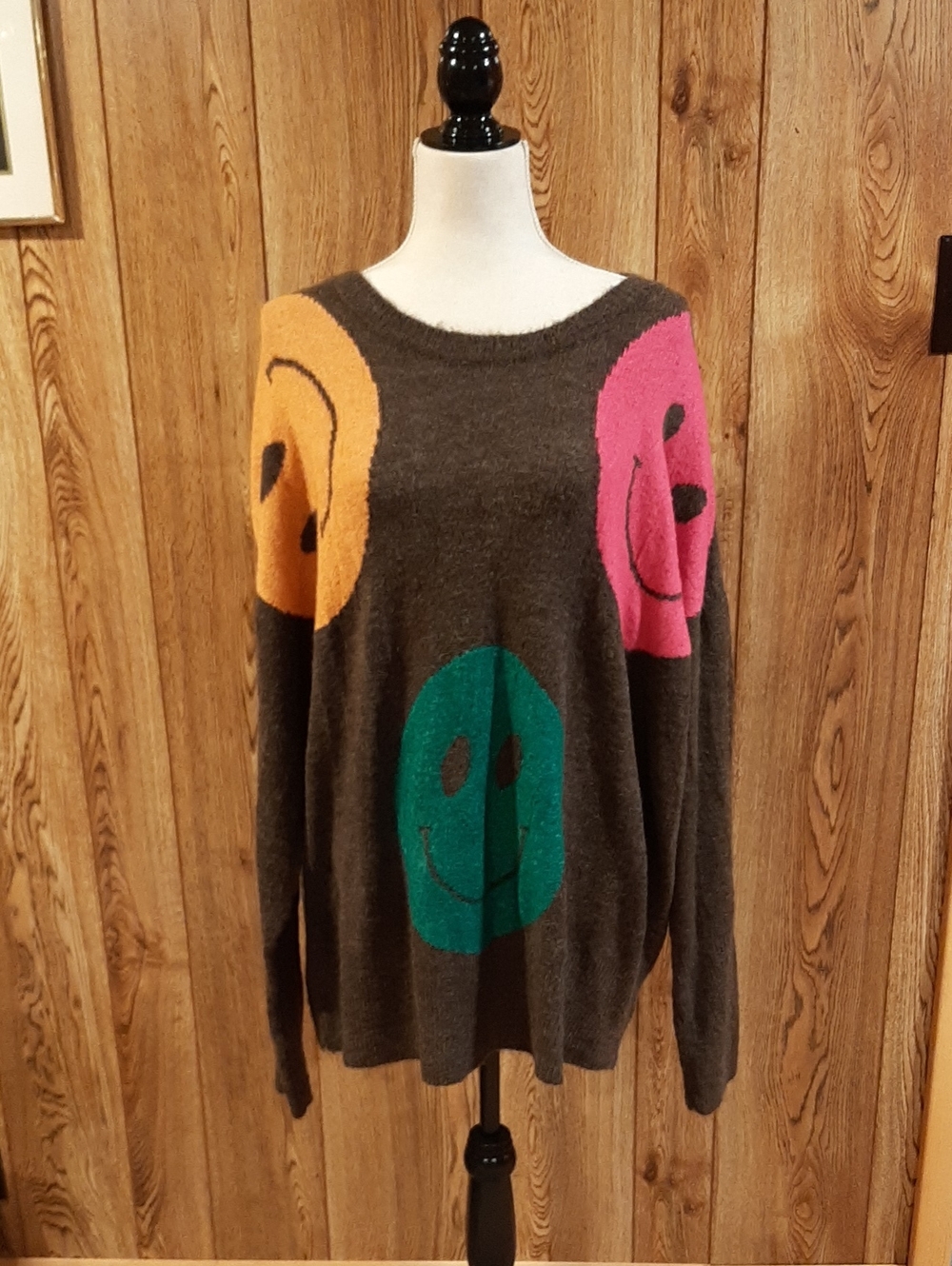 🥀NWT Davi & Dani Brown Smiley-Face Fuzzy Long-Sleeve Sweater (1XL)🥀